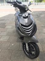 Piaggio Zip I Donkergrijs I 4-takt I Blauw kenteken, Fietsen en Brommers, Scooters | Piaggio, Ophalen, Gebruikt, Zip