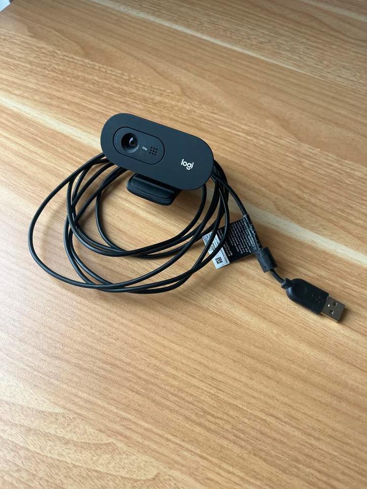 Logitech 720p Webcam - Perfect voor Videogesprekken!, Computers en Software, Webcams, Gebruikt, Bedraad, ChromeOS, Monitorclip
