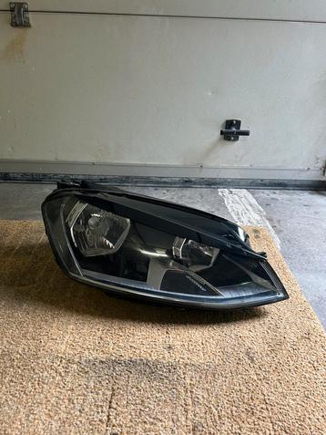 Golf 7 koplamp rechts beschikbaar voor biedingen