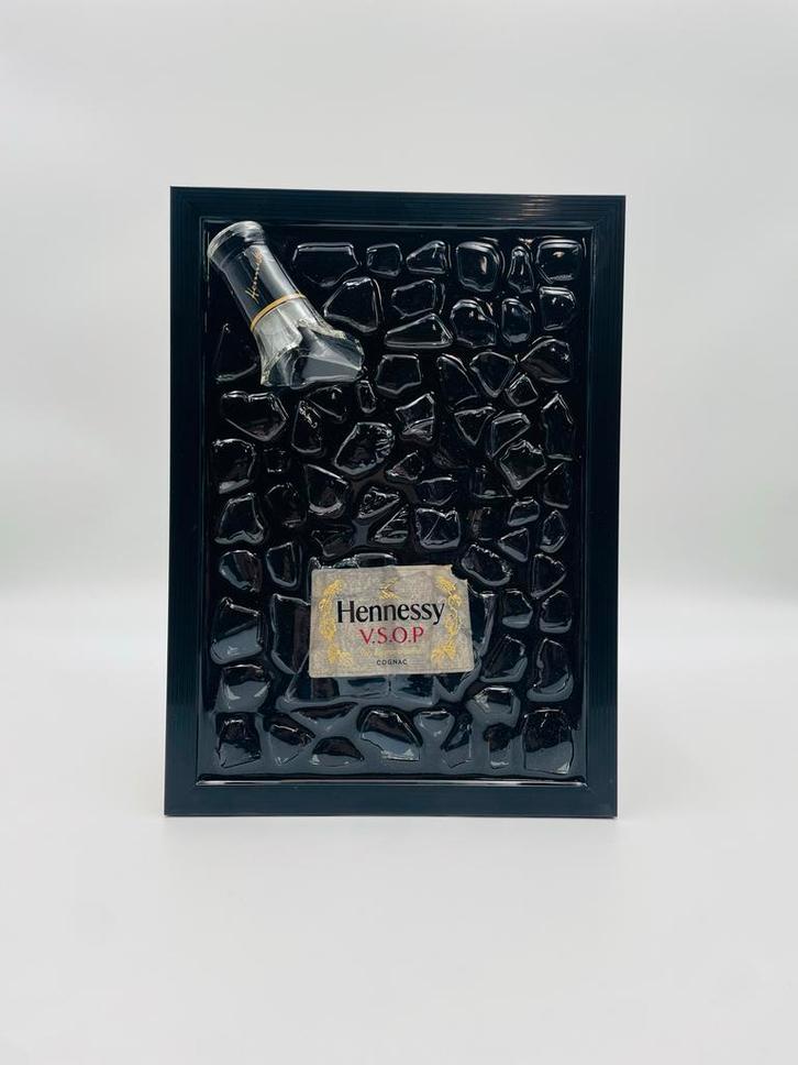 Hennessey Gebroken Fles Kunst Epoxy, Antiek en Kunst, Kunst | Schilderijen | Modern, Ophalen of Verzenden