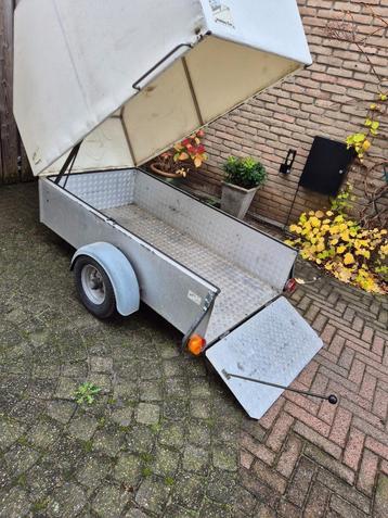 gesloten aanhangwagen voor scootmobiel beschikbaar voor biedingen
