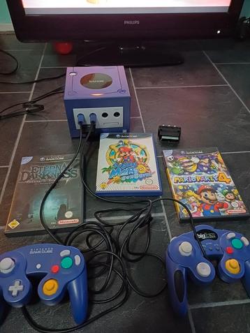Nintendo GameCube Paars + 2 Controllers + Games beschikbaar voor biedingen