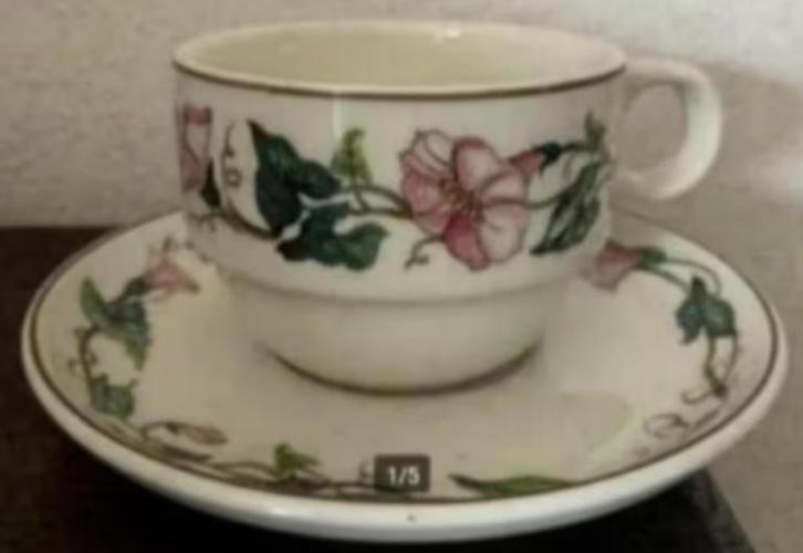 2x kop en schotel Villeroy & Boch; koffiekopjes; onbeschadig, Huis en Inrichting, Keuken | Servies, Zo goed als nieuw, Kop(pen) en/of Schotel(s)