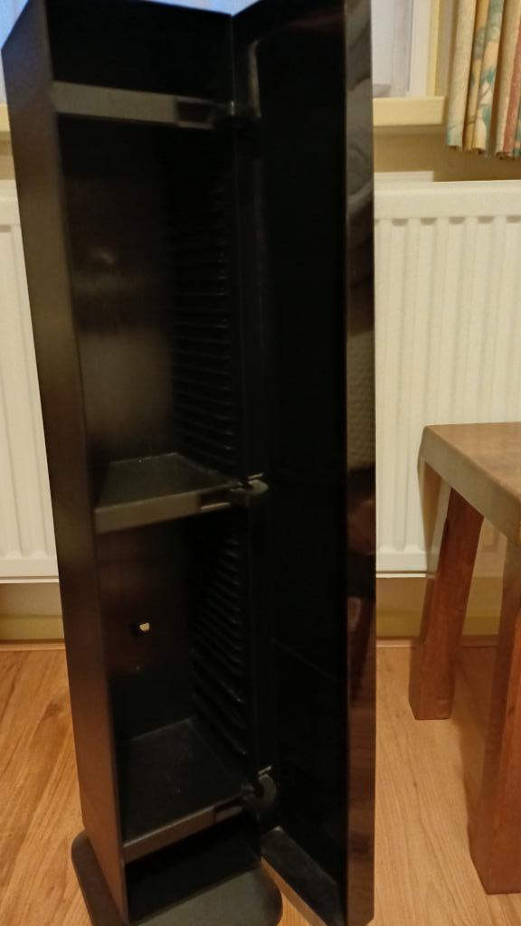 CD zuilen, Huis en Inrichting, Woonaccessoires | Cd- en Dvd-rekken, Gebruikt, Cd's, 25 tot 75 discs, Kunststof, Ophalen