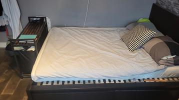 Zwartbruin bedframe 140x200 met lades - afbeelding 2