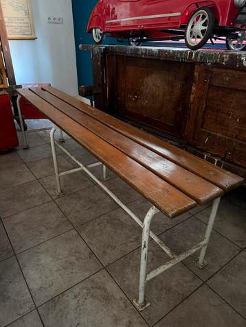 Bank Stationsbank Vintage Antiek beschikbaar voor biedingen