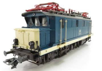 Marklin HO 37443 Elektrische locomotief BR 144. beschikbaar voor biedingen