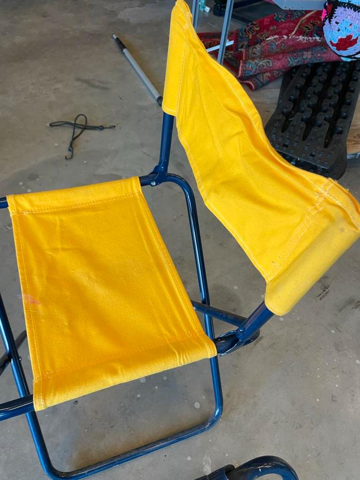 2 Vissersstoeltjes: 1 met, 1 zonder rugleuning, Tuin en Terras, Tuinstoelen, Gebruikt, Metaal, Inklapbaar, Ophalen of Verzenden