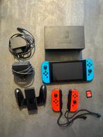 GERESERVEERD. Nintendo Switch met accessoires en spellen, Spelcomputers en Games, Games | Nintendo Switch, Avontuur en Actie, Gebruikt