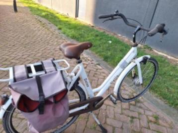 IN NETTE STAAT STELLA DOLCE DAMESFIETS 57cm/7versn beschikbaar voor biedingen