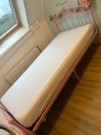 Bedframe roze, Huis en Inrichting, Slaapkamer | Bedden, Ophalen, 90 cm, Zo goed als nieuw, 200 cm