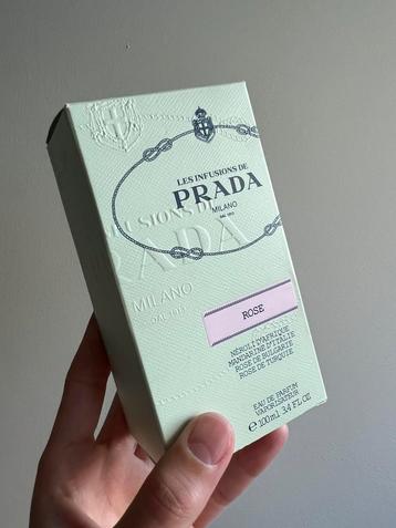 Nieuw en echt: Prada eau de parfum 100ml rose beschikbaar voor biedingen