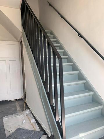 Stalen trapleuning vide balustrade op maat gemaakt beschikbaar voor biedingen