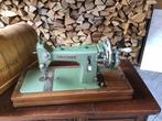 Oud tafel naalmachine, Ophalen