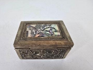 Dekseldoosje, BWG zilver parelmoer, China, midden 20e eeuw beschikbaar voor biedingen