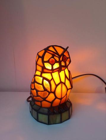 Tiffany Uilenlamp beschikbaar voor biedingen