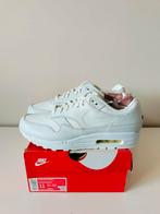 Nike Air Max 1 Yours 43, Kleding | Heren, Schoenen, Wit, Nike, Nieuw, Ophalen of Verzenden