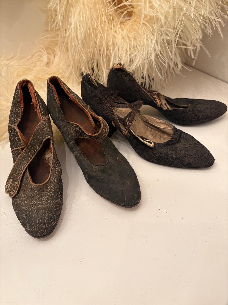 2 paar antieke 1930s Flapper schoentjes Art Deco, Antiek en Kunst, Antiek | Kleding en Accessoires, Verzenden, Dames