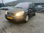 Renault Scénic 1.6 16V 83KW Autbas Euro4 2003 Zwart, Auto's, Renault, Stof, 1295 kg, 4 cilinders, Zwart