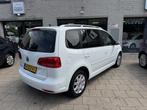Volkswagen Touran 1.2 TSI Highl 7Pers Navi Dealer ODH, Euro 5, 4 cilinders, 7 stoelen, Wit