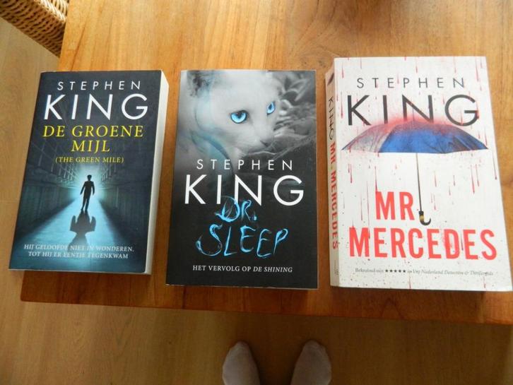 3x Stephen King ( zgan ) los 3,- of samen 8 euro, Boeken, Thrillers, Zo goed als nieuw, Amerika, Ophalen of Verzenden