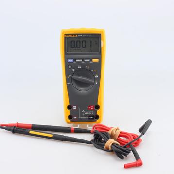 Fluke 11 IV Multimeter beschikbaar voor biedingen
