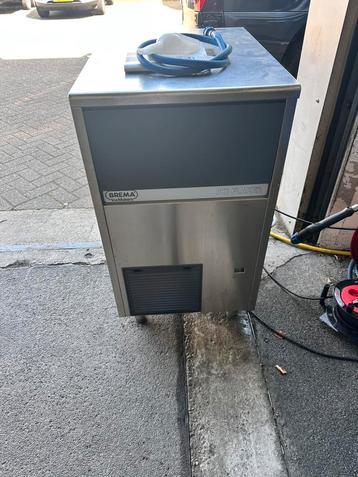 Brena schilferijs machine Crushed ice 60kg in 24 uur beschikbaar voor biedingen
