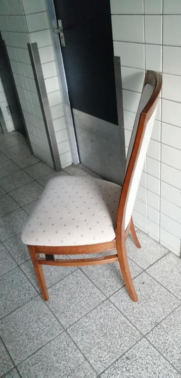 Vintage Stoel beschikbaar voor biedingen