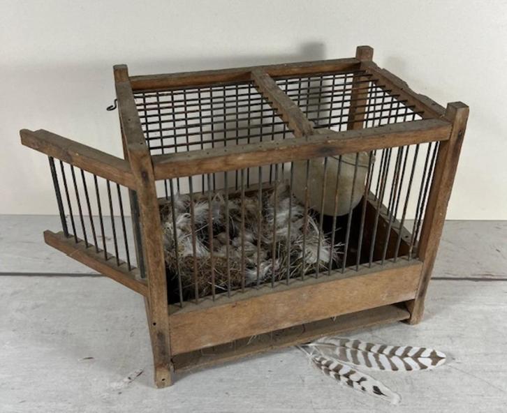 Sleets Frans vogelkooitje met voerpotje, Antiek en Kunst, Curiosa en Brocante, Ophalen of Verzenden