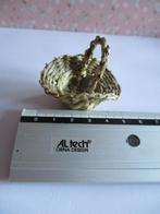 poppenhuis rieten mand, Ophalen of Verzenden, Zo goed als nieuw, Decoratie