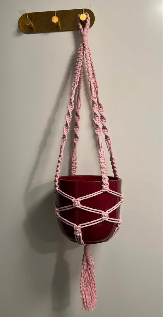 Zelfgemaakte macramé planthangers, Huis en Inrichting, Woonaccessoires | Wanddecoraties, Nieuw, Ophalen of Verzenden