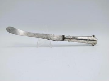 Zilveren mesheft met stalen lemmet, Friesland, ca. 1770 beschikbaar voor biedingen