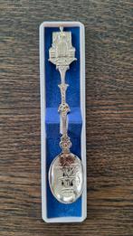 Verzilverd lepeltje vrouw met 2 emmers en Hollandse molen 90, Antiek en Kunst, Ophalen of Verzenden