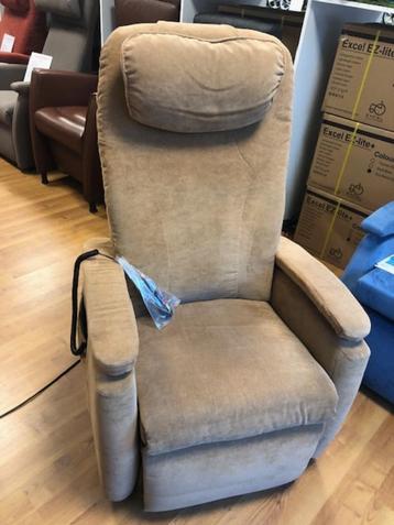 Sta op stoel/relaxfauteuil Fitform beschikbaar voor biedingen