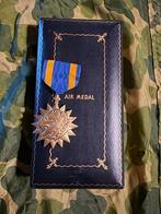 Tweede wereldoorlog US air medal in doos, Verzamelen, Militaria | Tweede Wereldoorlog, Ophalen of Verzenden, Luchtmacht, Amerika
