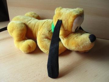 Disney Pluto pluche liggend 35cm Disneyland Parijs beschikbaar voor biedingen