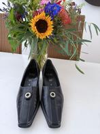 Hogl softline zwarte leren pumps met grijs stiksel maat 39, Pumps, Zwart, Ophalen of Verzenden, Zo goed als nieuw