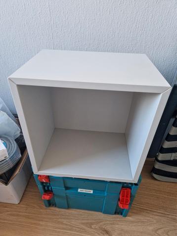 Eket kastje 35x25x35 cm beschikbaar voor biedingen