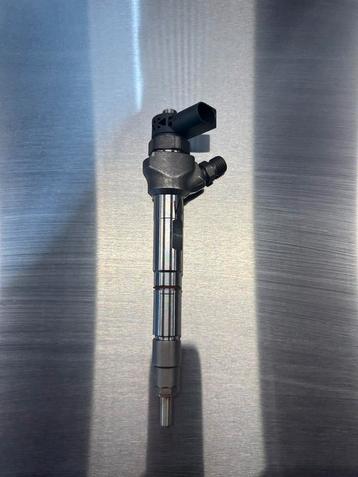 Injector volkswagen  DFS motor tdi (0 km gereden) beschikbaar voor biedingen