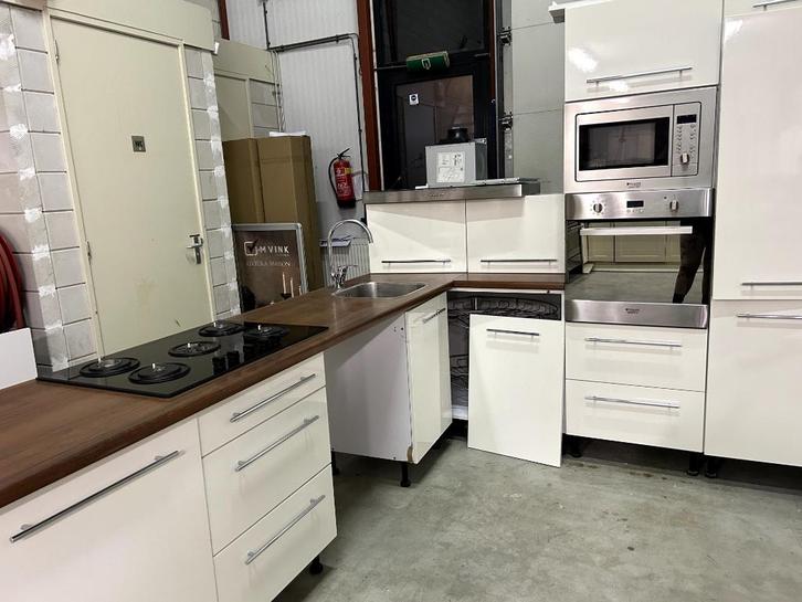 Keuken L-vorm, Huis en Inrichting, Keuken | Complete keukens, Gebruikt, Hoekkeuken, Wit, Hout, Ophalen of Verzenden