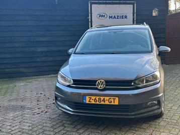 Volkswagen Touran 1.5 TSI Highline Business R beschikbaar voor biedingen