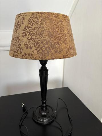 Schemerlamp / tafellamp  beschikbaar voor biedingen