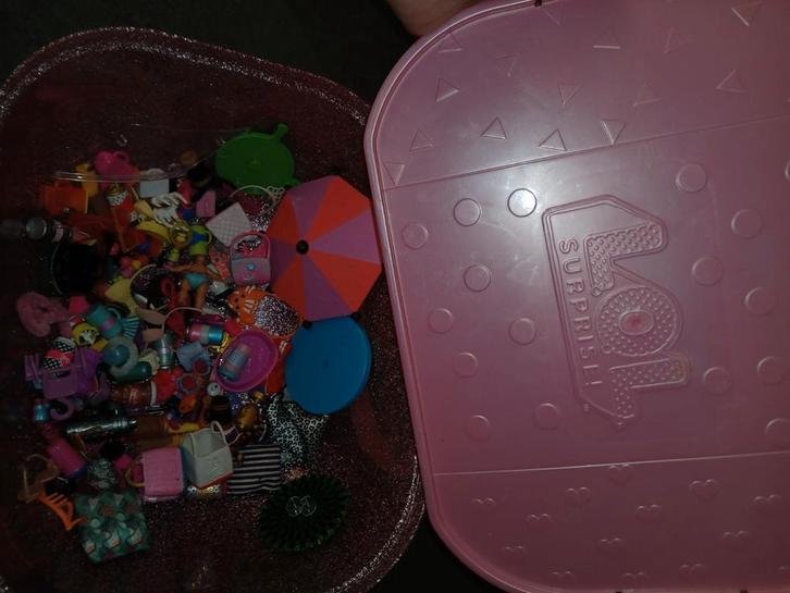 LOL Surprise: Poppen, Accessoires & Opbergdoos, Kinderen en Baby's, Speelgoed | Poppen, Overige typen, Ophalen of Verzenden