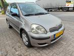 Toyota Yaris 1.3 VVT-i ( VOLDEALER ONDERHOUDEN), Voorwielaandrijving, Metallic lak, Stof, Gebruikt
