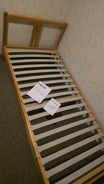 Eenpersoons bed Ikea beschikbaar voor biedingen