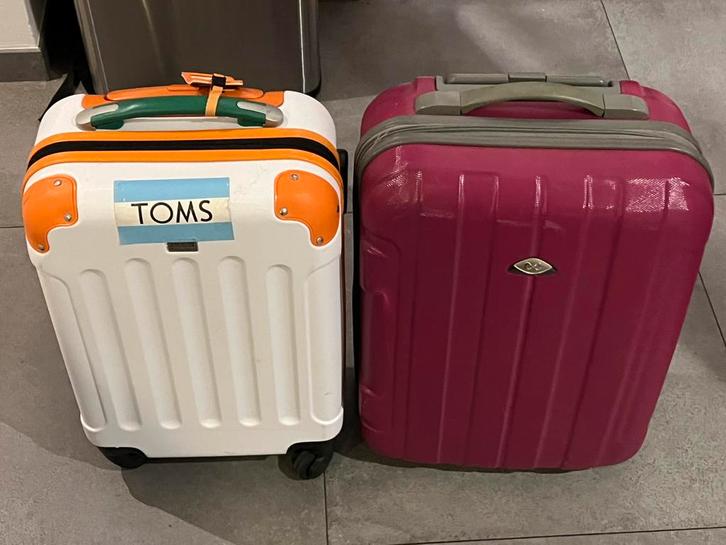 Postcodeloterij trolley koffertje handbagage 4 wielen, Sieraden, Tassen en Uiterlijk, Koffers, Zo goed als nieuw, Hard kunststof