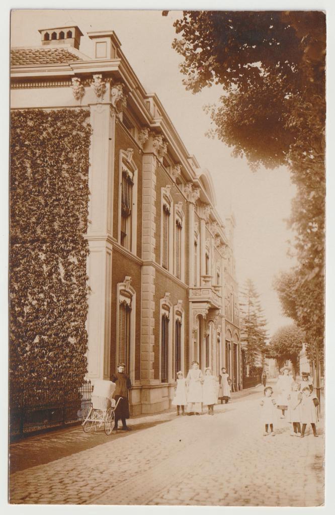 Haastrecht - Hoogstraat ca. 1910 * fotokaart, Verzamelen, Ansichtkaarten | Nederland, Ongelopen, Zuid-Holland, Voor 1920, Ophalen of Verzenden