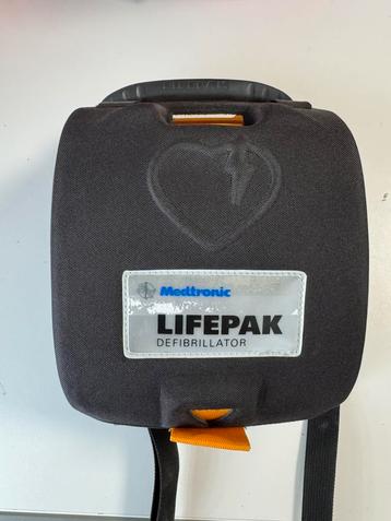Lifepak AED niet gebruiksklaar beschikbaar voor biedingen
