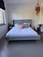 Prachtig lichtgrijs fluweel bed 180 x 200, Ophalen, Eenpersoons, Zo goed als nieuw, 180 cm