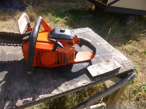 kettingzaag zaagmachine  ketting zaag houtzaag hout bomen, Doe-het-zelf en Verbouw, Gereedschap | Zaagmachines, Gebruikt, Kettingzaag